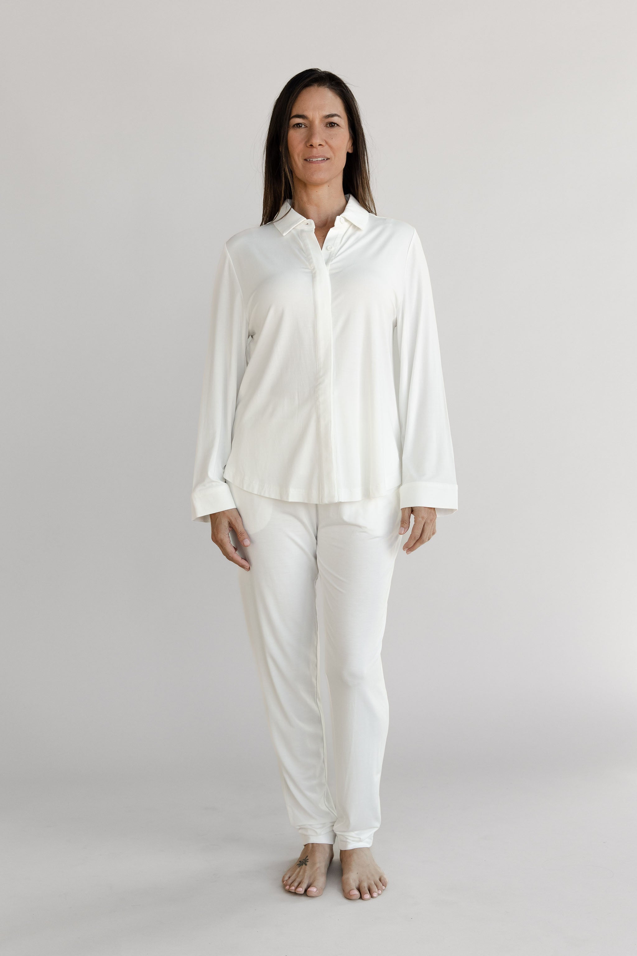 Women's Bamboo Stretch-Knit Collared Long Sleeve Button Down - Last Chance